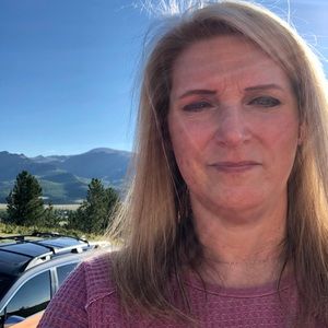 Meet your Posher, Michele